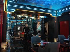 -屋有岛沉浸游戏旗舰店(中山公园店)