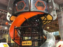 -嗨翻Hi-Fun竞技主题乐园·蹦床团建生日轰趴(荆川 国光1937店)