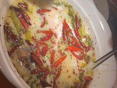 -江渔儿酸菜鱼专门店(明珠广场店)
