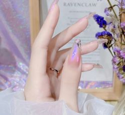 -桃子的美甲店