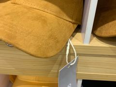-名创优品(北京新中关购物中心地铁层店)