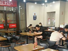 -李先生牛肉面大王(北京站售票厅餐厅)