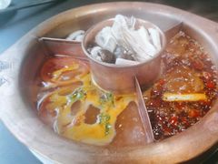 -滇釜火锅·能喝汤的火锅(车公庄店)