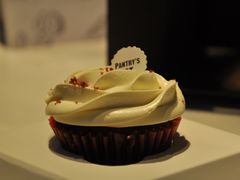 红丝绒纸杯蛋糕-Pantry's Best派悦坊蛋糕(K11购物艺术中心店)