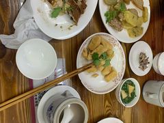 -正宗普宁豆干坊·洪记砂锅粥(红领巾路店)
