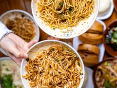 -李与白包子铺(桐梓林店)