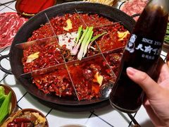 -渝嘴小老弟老火锅(华新村店)