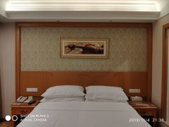 -维也纳酒店(广州南站汉溪长隆地铁站万博地铁站店)