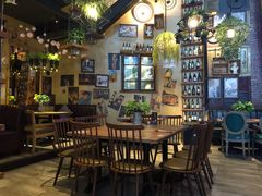 -临界音乐酒馆·小龙虾·江湖菜(华熙LIVE·鱼洞店)