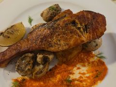 厚切三文鱼配甜椒酱-沏点Trattoria意大利餐厅(新街口店)