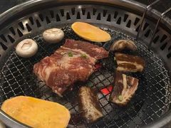 -草家酱蟹炭火烤肉店(珲春南路一店)