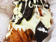 奥利奥羊角包-OUR Bakery(三里屯太古里店)