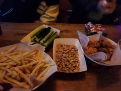 -Helens海伦司小酒馆(坡子街店)