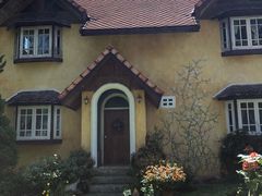 -黄色小屋