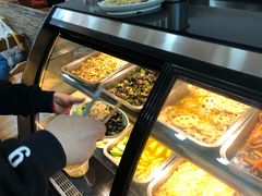 自助取餐区-志权牛肉面(灵山路店)