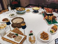 -白鹿苑蒙餐(鄂温克宾馆店)