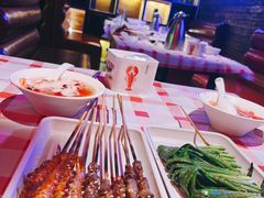 -龙巢盱眙龙虾·鸡煲·烧烤宵夜(坪洲店)