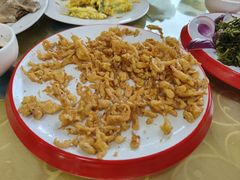 -华龙特色大骨鸡农家菜馆