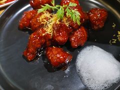 红酒泡沫牛仔粒-荟廷·晶萃(陆家嘴尚悦湾店)
