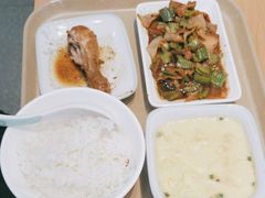 -老乡鸡(西岸凤巢店)