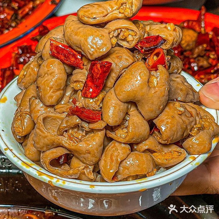 深圳这家肥肠煲吃一次就爱[爱心]上，我想天天来吃 