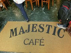 -Majestic Café