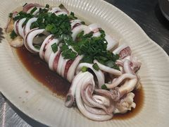 葱油海钓鱿鱼-胡叨叨黄油砂锅焗海鲜(百家湖1912店 )