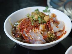 -烤肉小伙烤肉店