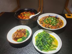 -万重锦·人文川菜馆(骡马市店)