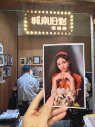 -城南旧影 旗袍全家福摄影写真体验馆