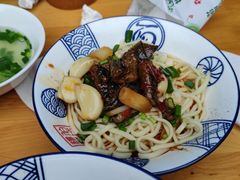 -杨伯英传统杂酱面
