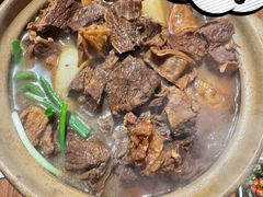 -阿润打边炉·鲜切鸡煲(华漕店)