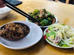 -十一街苍蝇馆子转经消江湖菜(九眼桥十一街店)