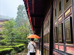 -峨眉山报国寺