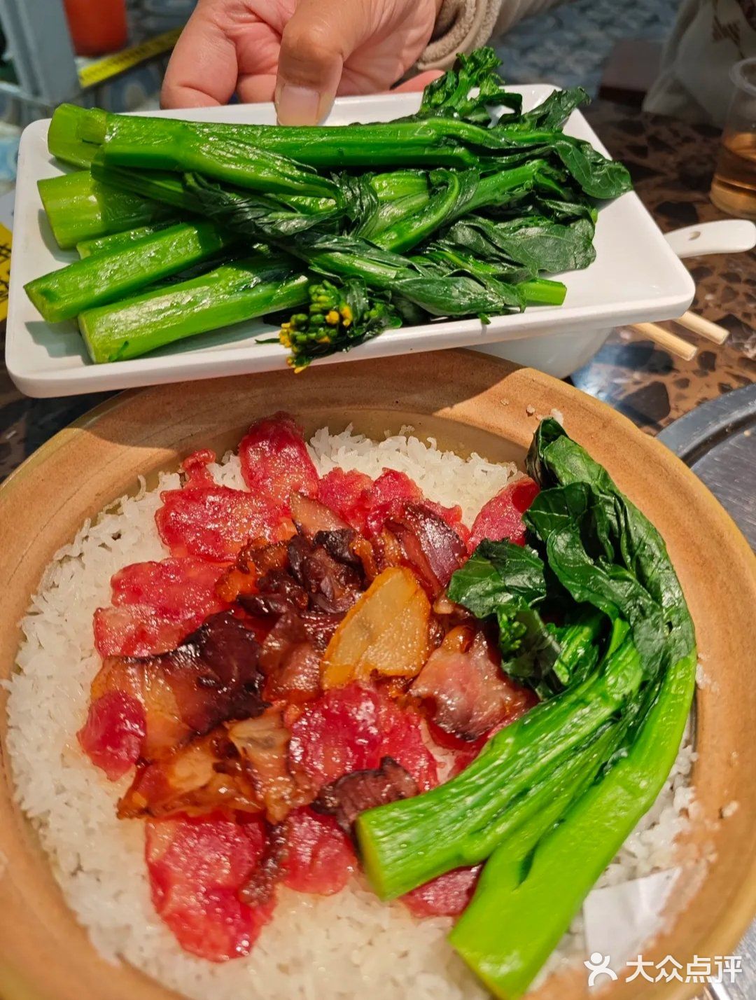 广州本地人告诉游客:煲仔饭去这家！避开网红店