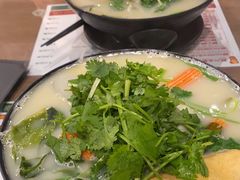 -肥汁米蘭香港米线(定西路店)