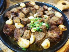 炉火盘烤梅肉-鲜小岛·铜锅涮肉