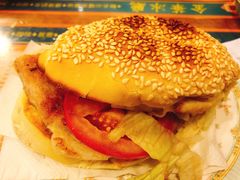 特大猪扒包-金华冰厅