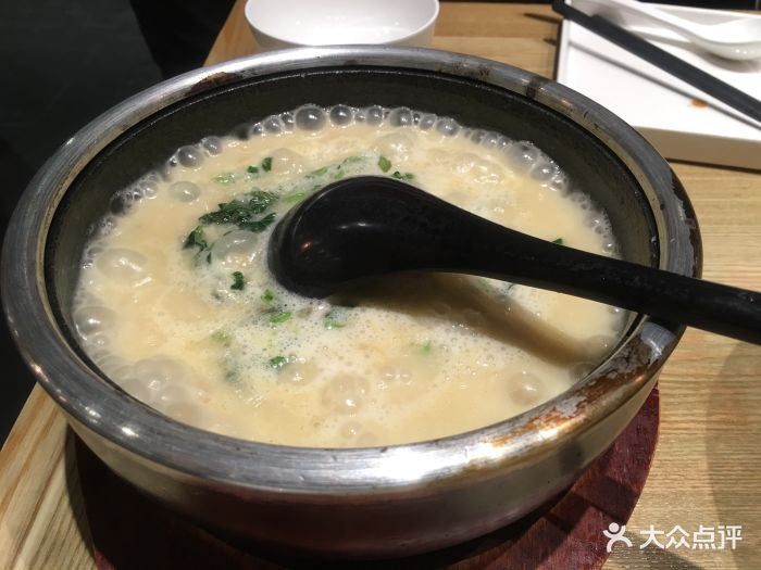 石锅鱼汤霹雳泡饭