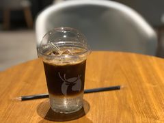 黑金气泡美式-瑞幸咖啡(新世界中心店)