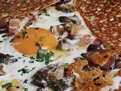 鸡蛋蘑菇熏肉荞麦可丽饼-RAC BAR(安福路店)