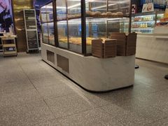 面包甜点陈列柜-奈雪的茶(湖滨银泰in77C区PRO店)