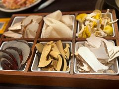 -芸鲜季·云南野生菌餐厅· 云南风物味研社(闵行店)