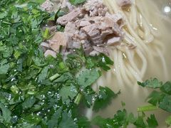 -亮亮拉面(师范路店)