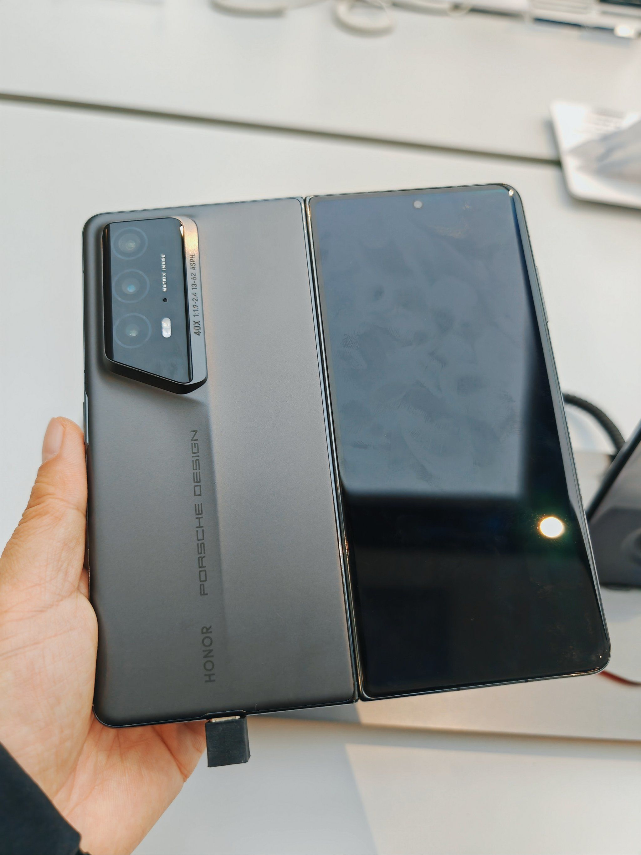 荣耀保时捷手机体验