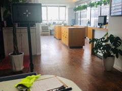 -视野联行眼镜•蔡司•依视路(温江店)