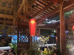 -野山舂·贵州现舂酸汤火锅(鸿通城店)