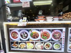 -钟方模白家肥肠粉(春熙店)
