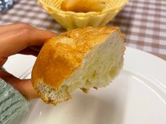 餐前面包-船屋葡国餐厅