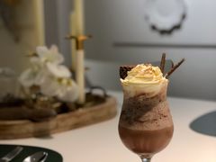 风味拿铁榛果巧克力-露露家咖啡店
